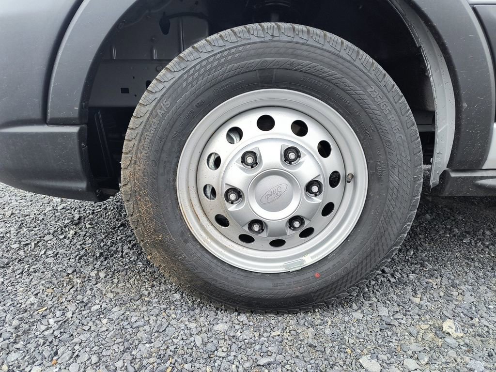 New 2024 Ford Transit 150 148 Medium Roof AWD image 27