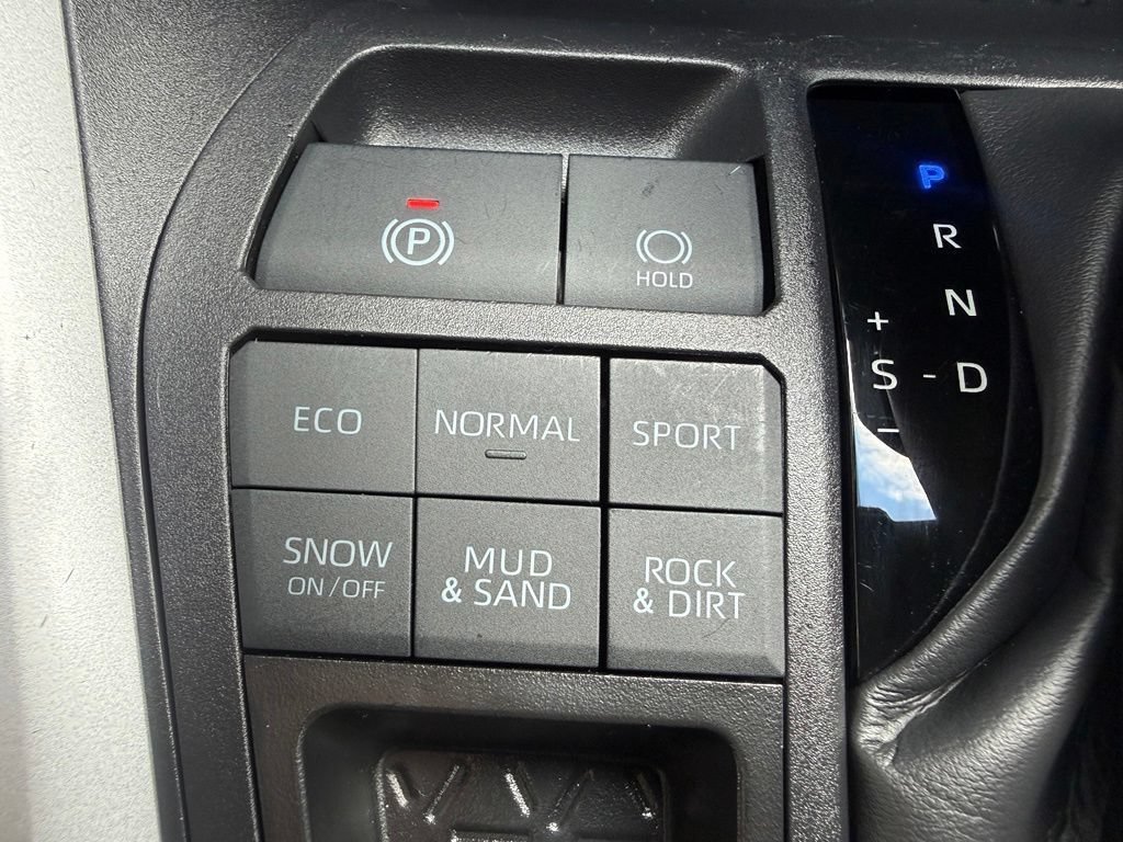 Certified 2025 Toyota RAV4 XLE w/ Convenience Package AWD/4WD image 24