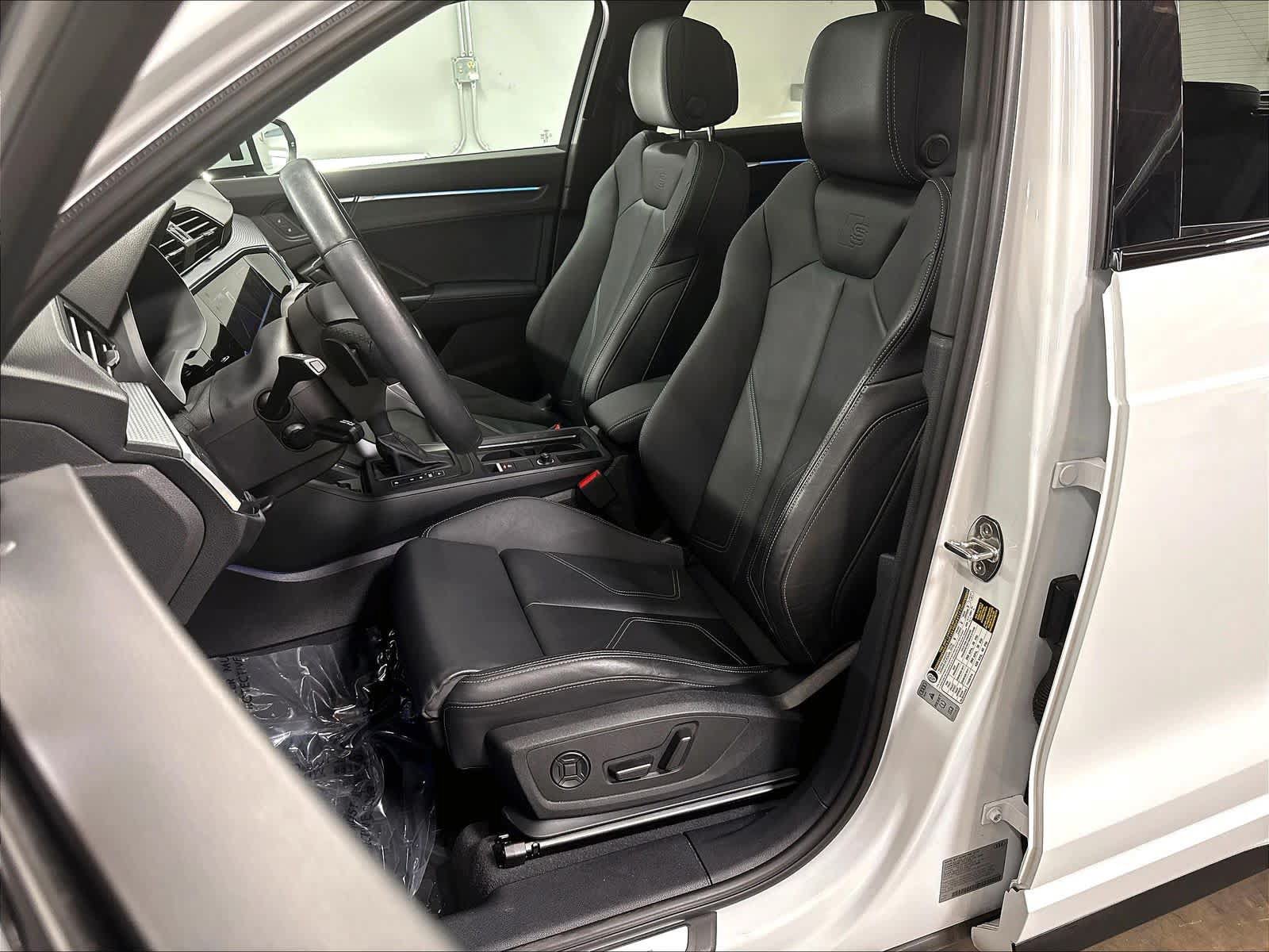 Used 2023 Audi Q3 2.0T Premium Plus w/ Premium Plus Package AWD/4WD image 26