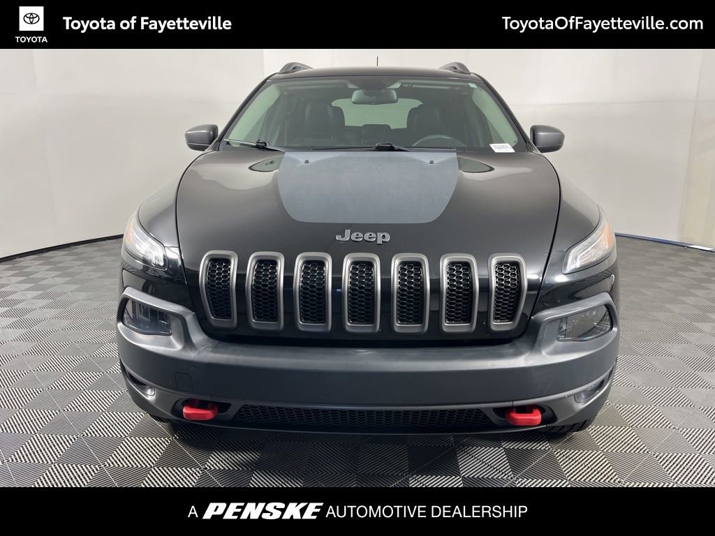 Used 2017 Jeep Cherokee Trailhawk image 16