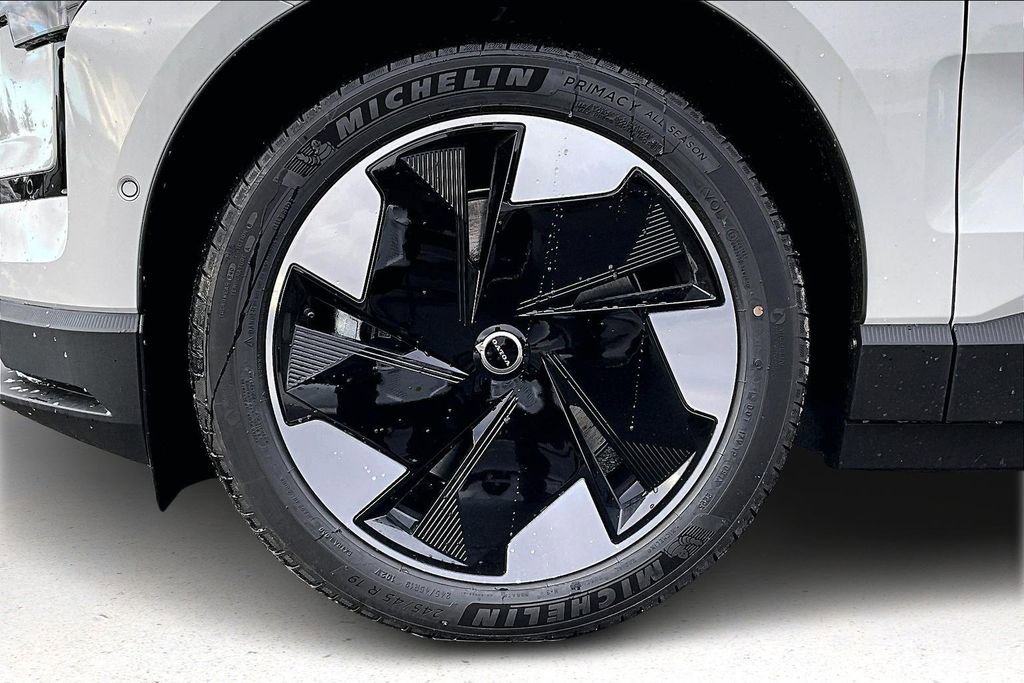 New 2026 Volvo EX30 Ultra w/ Climate Package image 13