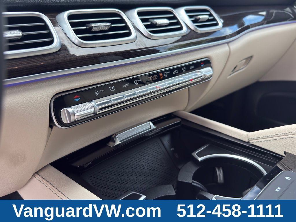 Used 2025 Mercedes-Benz GLE 450 4MATIC w/ Warmth & Comfort Package image 17