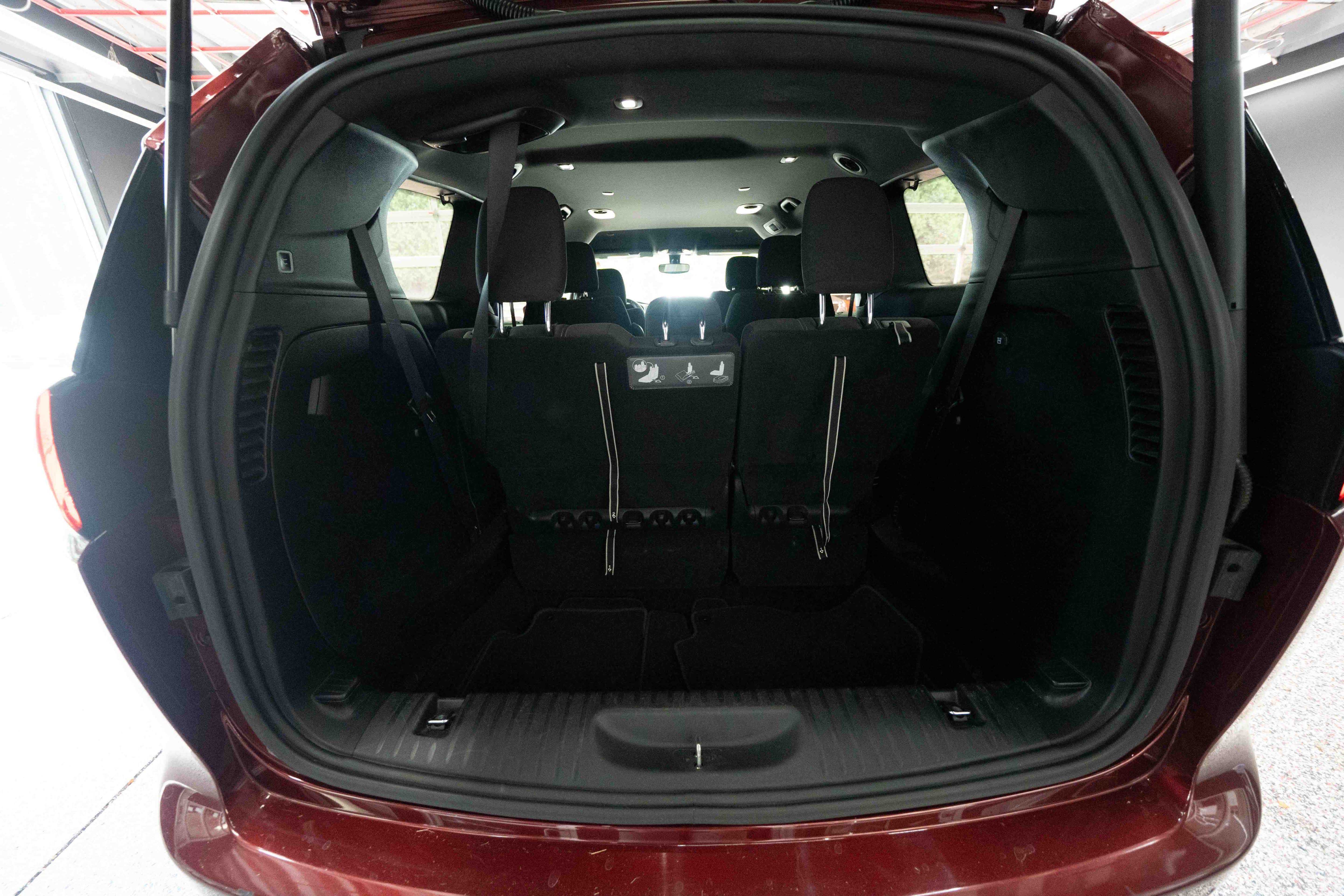 Used 2020 Chrysler Pacifica Touring w/ S Appearance Package FWD image 28