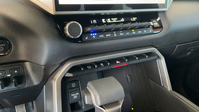 Used 2026 Toyota Sequoia Limited AWD/4WD image 17