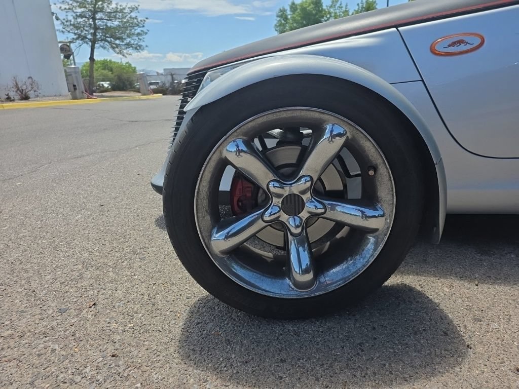 Used 2001 Plymouth Prowler RWD image 2