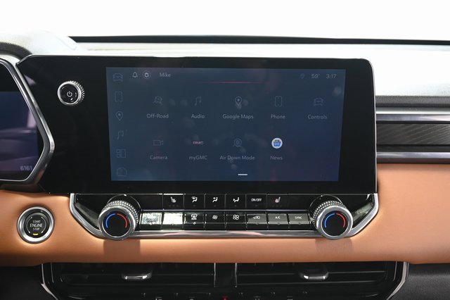 Used 2024 GMC Canyon AT4 image 5