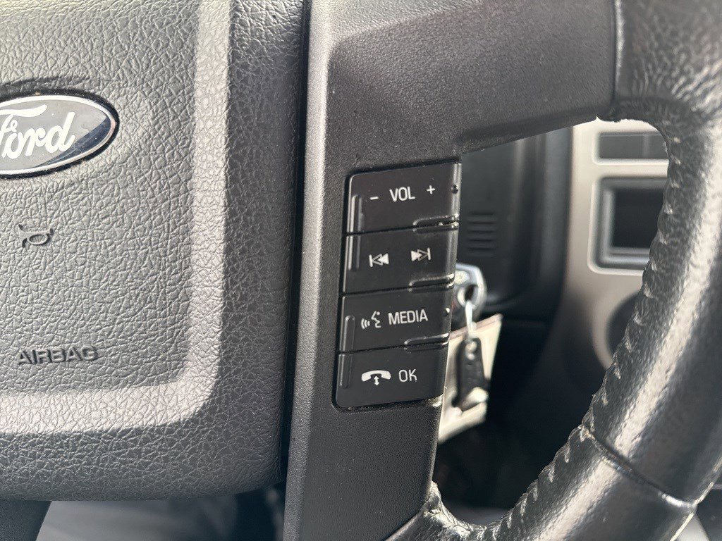 Used 2015 Ford Expedition XLT image 10