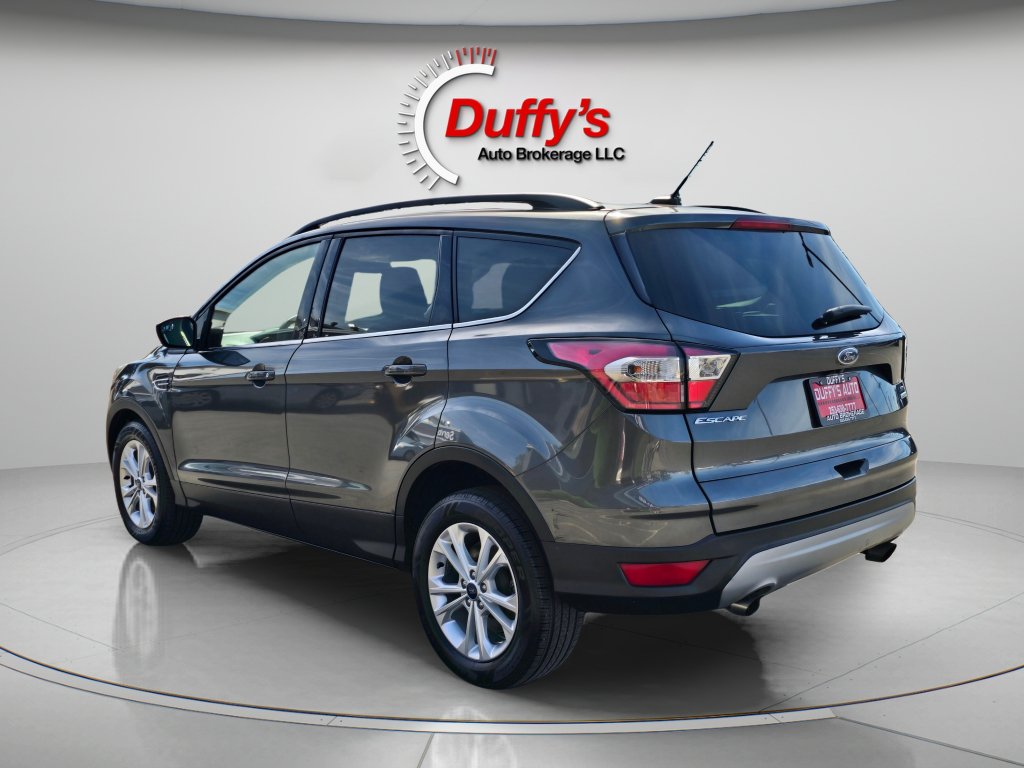 Used 2018 Ford Escape SE FWD image 18