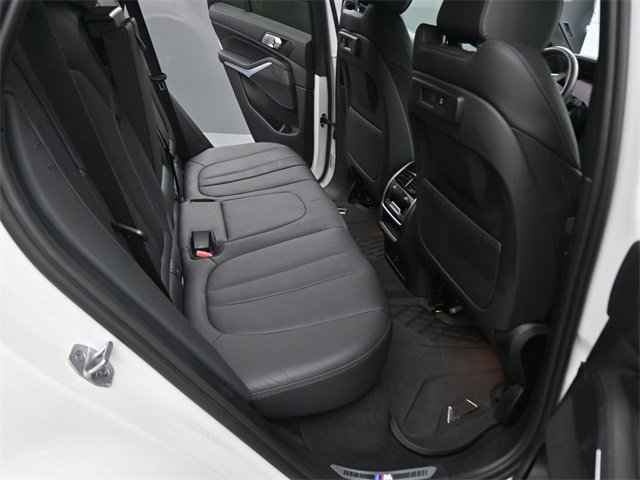 Used 2022 BMW X5 xDrive40i w/ M Sport Package image 14