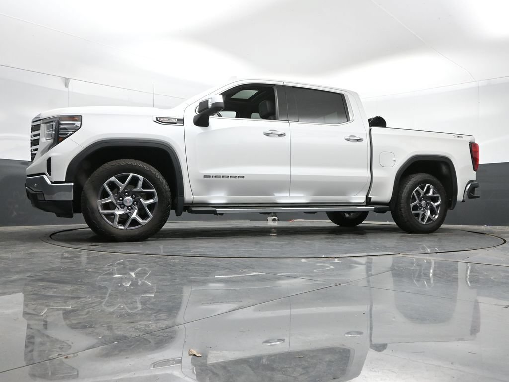 Used 2022 GMC Sierra 1500 SLT w/ SLT Premium Plus Package AWD/4WD image 44