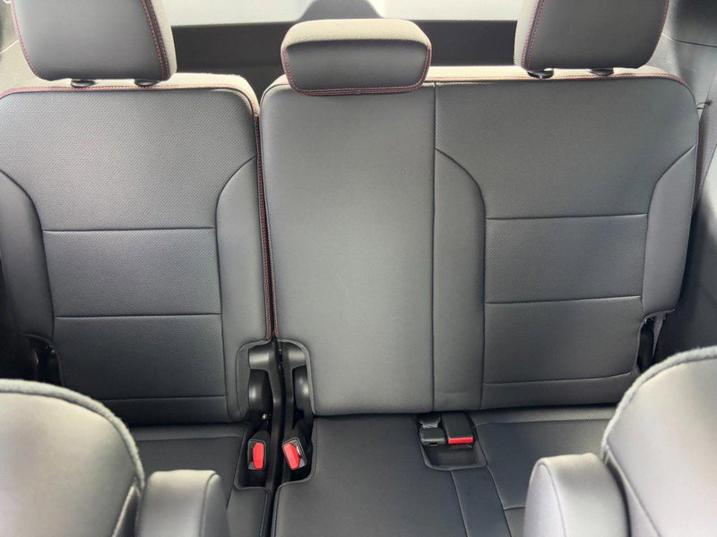 New 2026 Chevrolet Traverse RS image 6