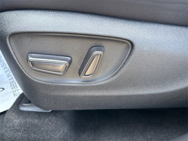 Used 2023 Toyota Highlander LE image 16