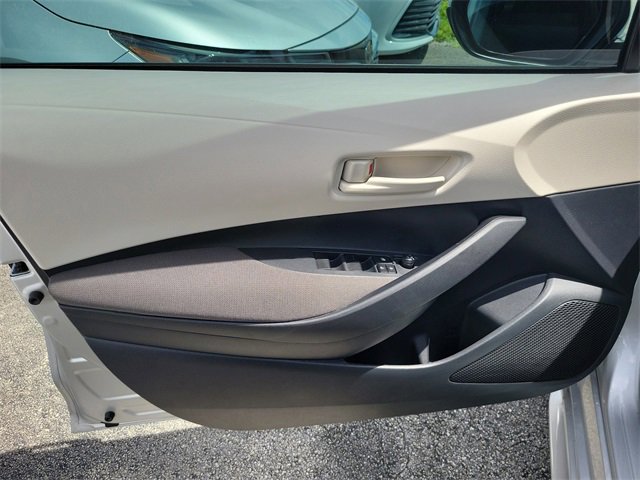 Used 2025 Toyota Corolla LE image 12