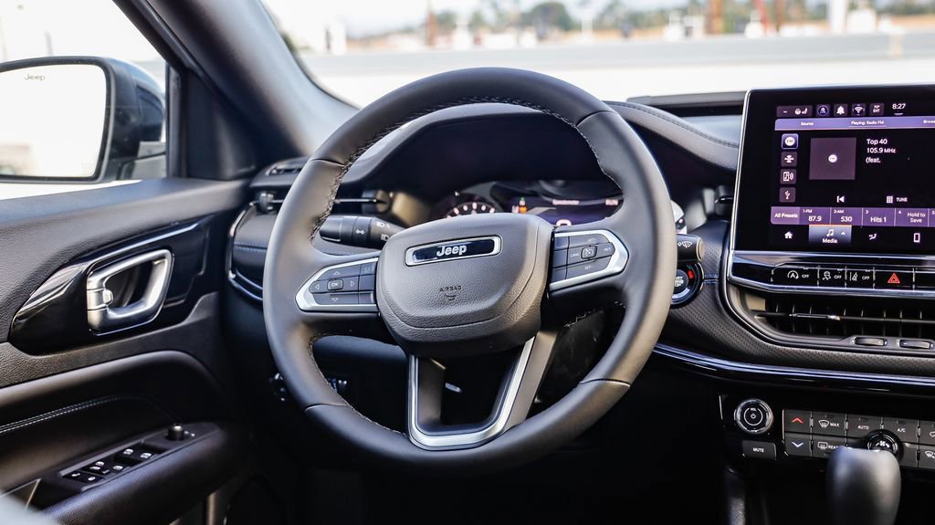 New 2026 Jeep Compass Latitude image 16