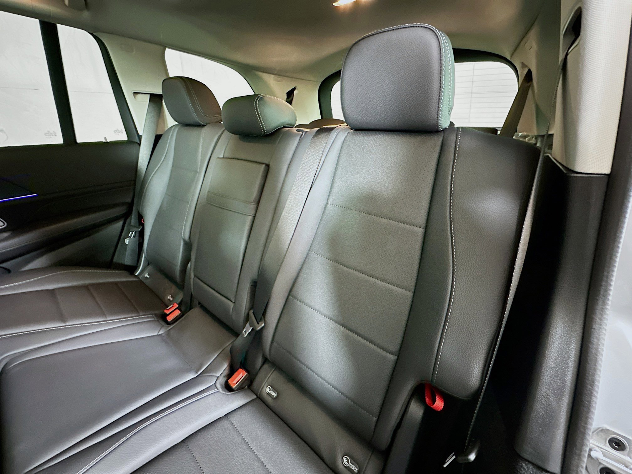 New 2026 Mercedes-Benz GLS 450 4MATIC image 26