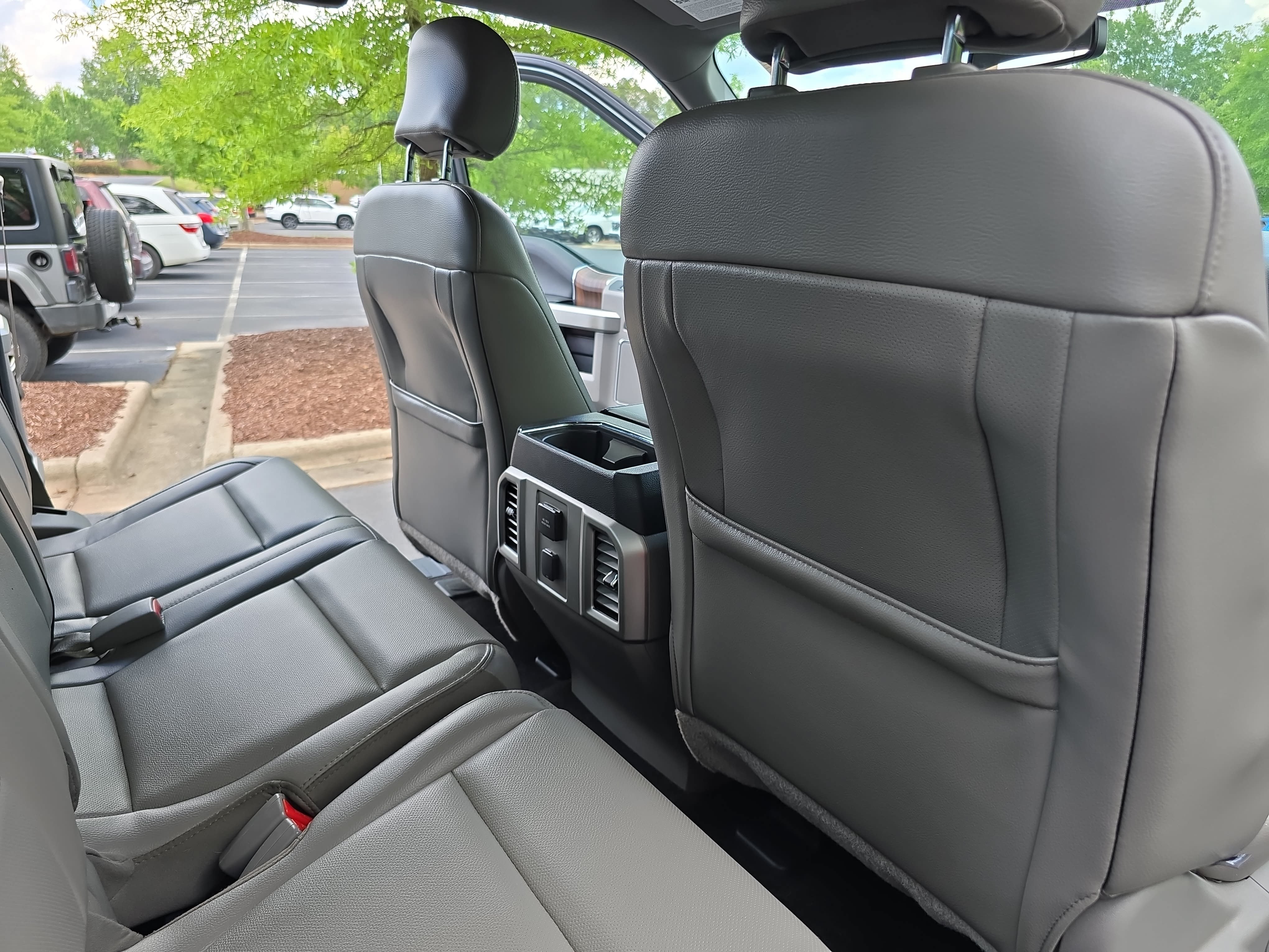 Used 2015 Ford F150 Lariat w/ Equipment Group 501A Mid AWD/4WD image 11