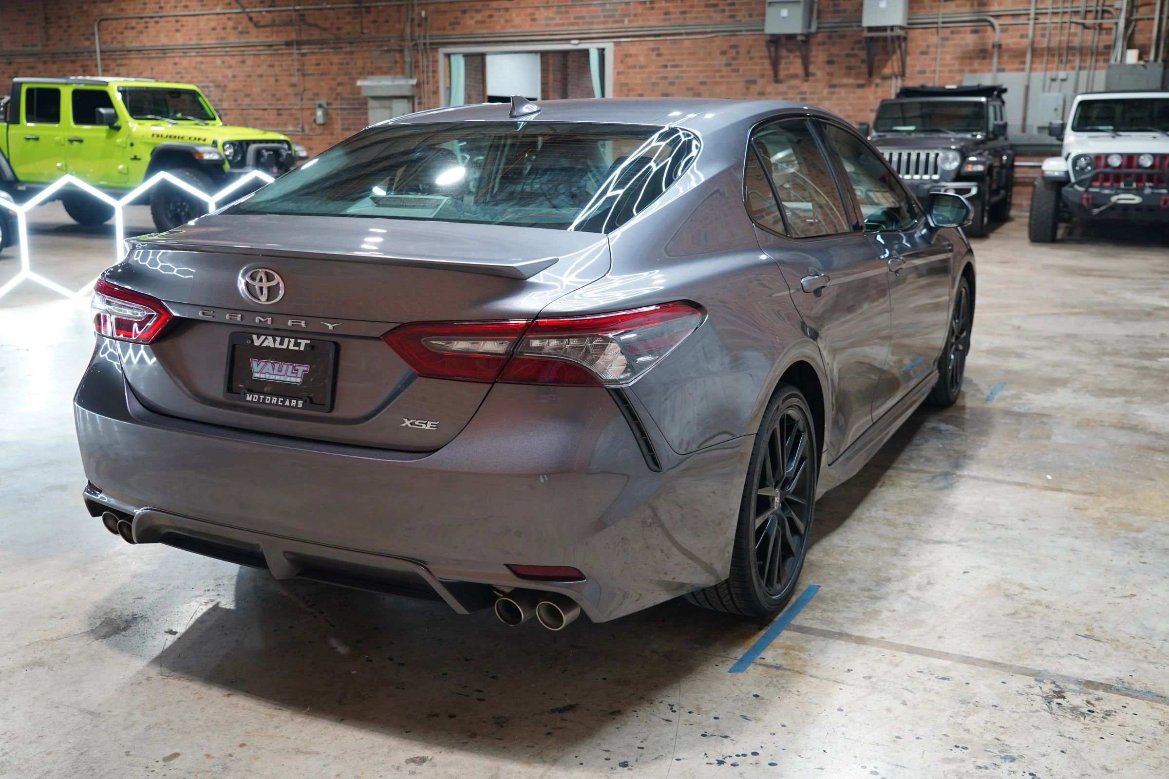 Used 2023 Toyota Camry XSE image 15