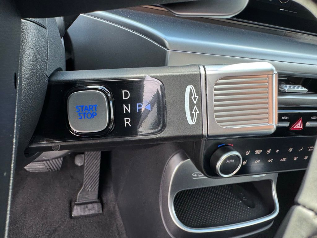 New 2026 Hyundai Ioniq 9 Limited image 27