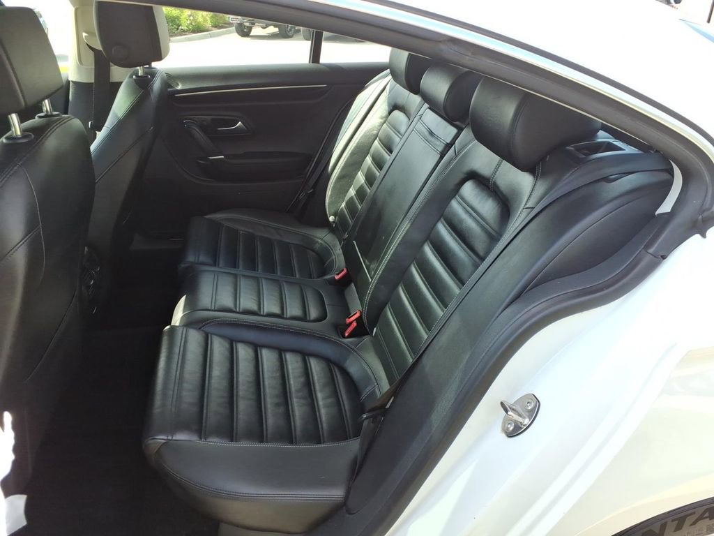 Used 2014 Volkswagen CC Executive FWD image 31
