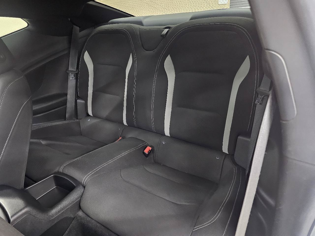 Used 2019 Chevrolet Camaro SS RWD image 22