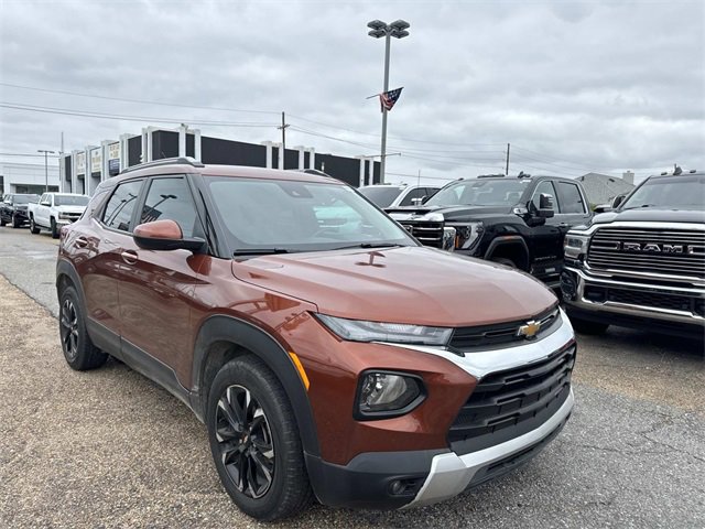 Used 2021 Chevrolet TrailBlazer LT w/ Convenience Package image 4