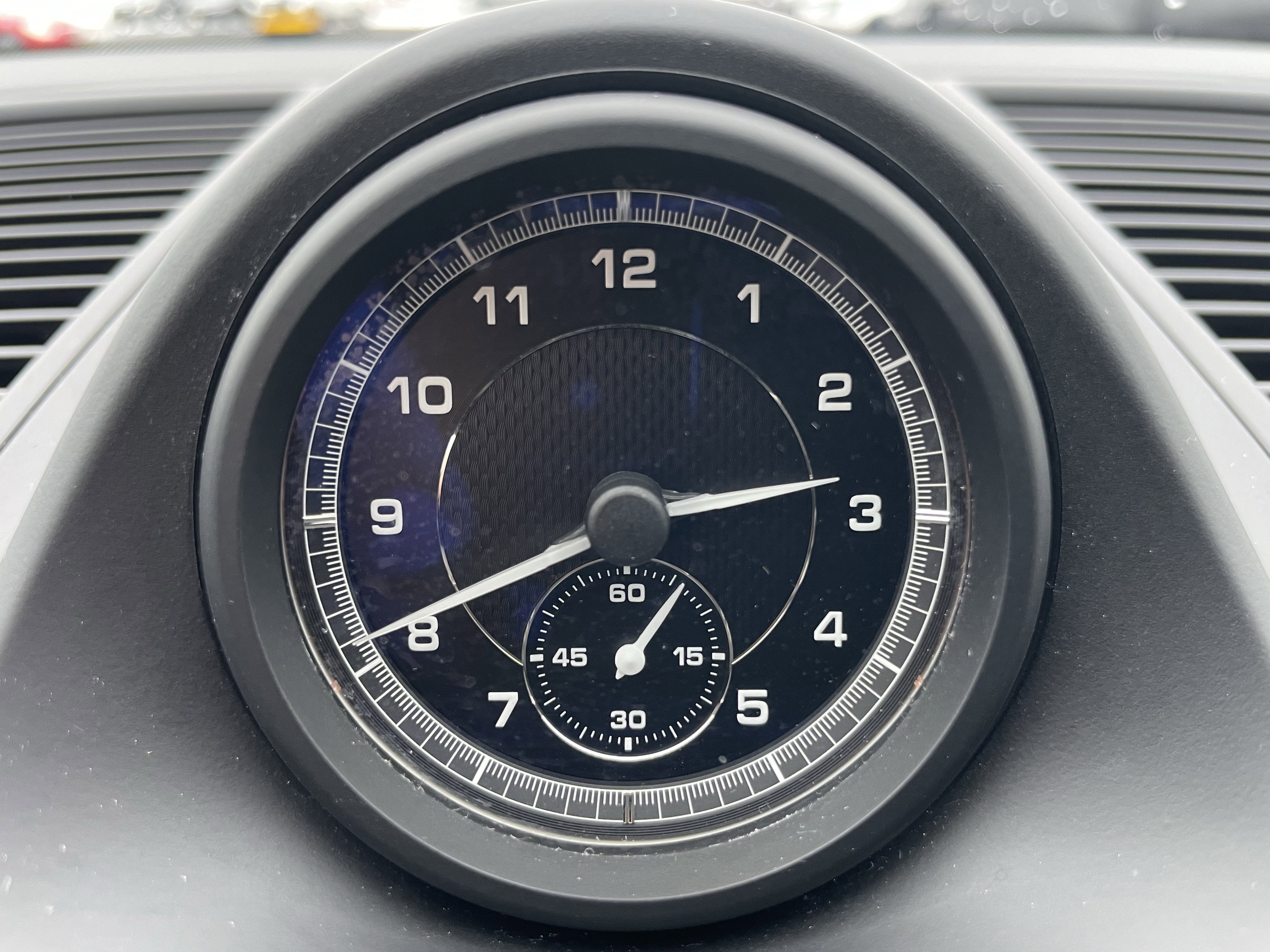 Used 2022 Porsche Macan image 38