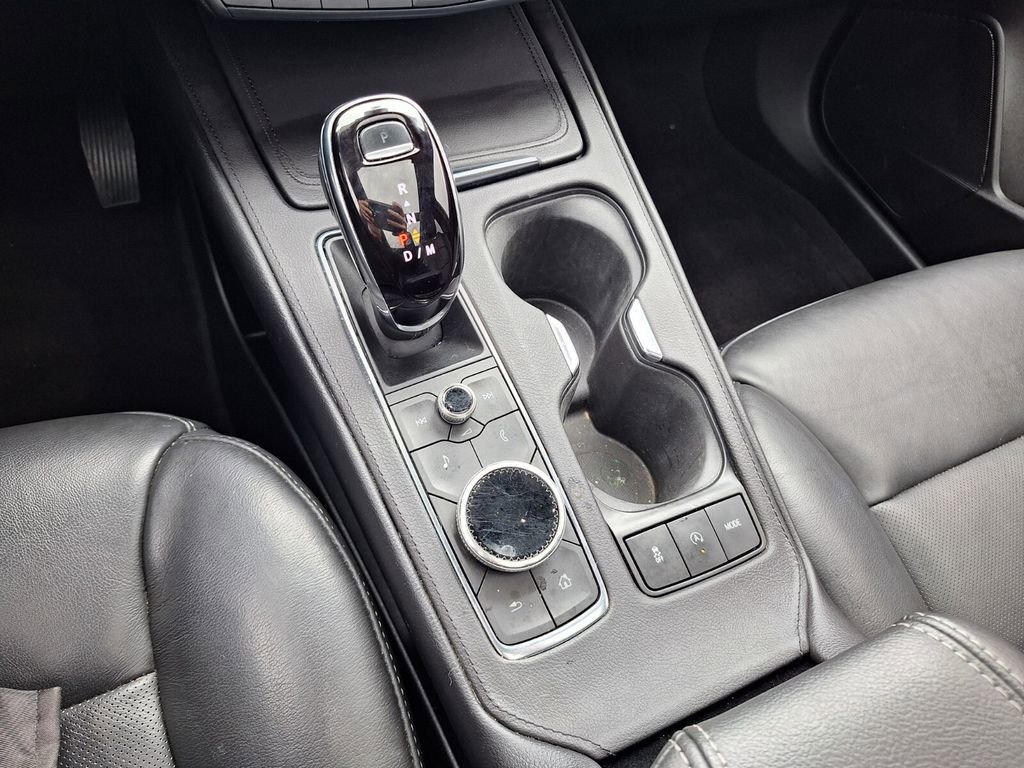 Used 2023 Cadillac XT4 Premium Luxury w/ Technology Package image 14