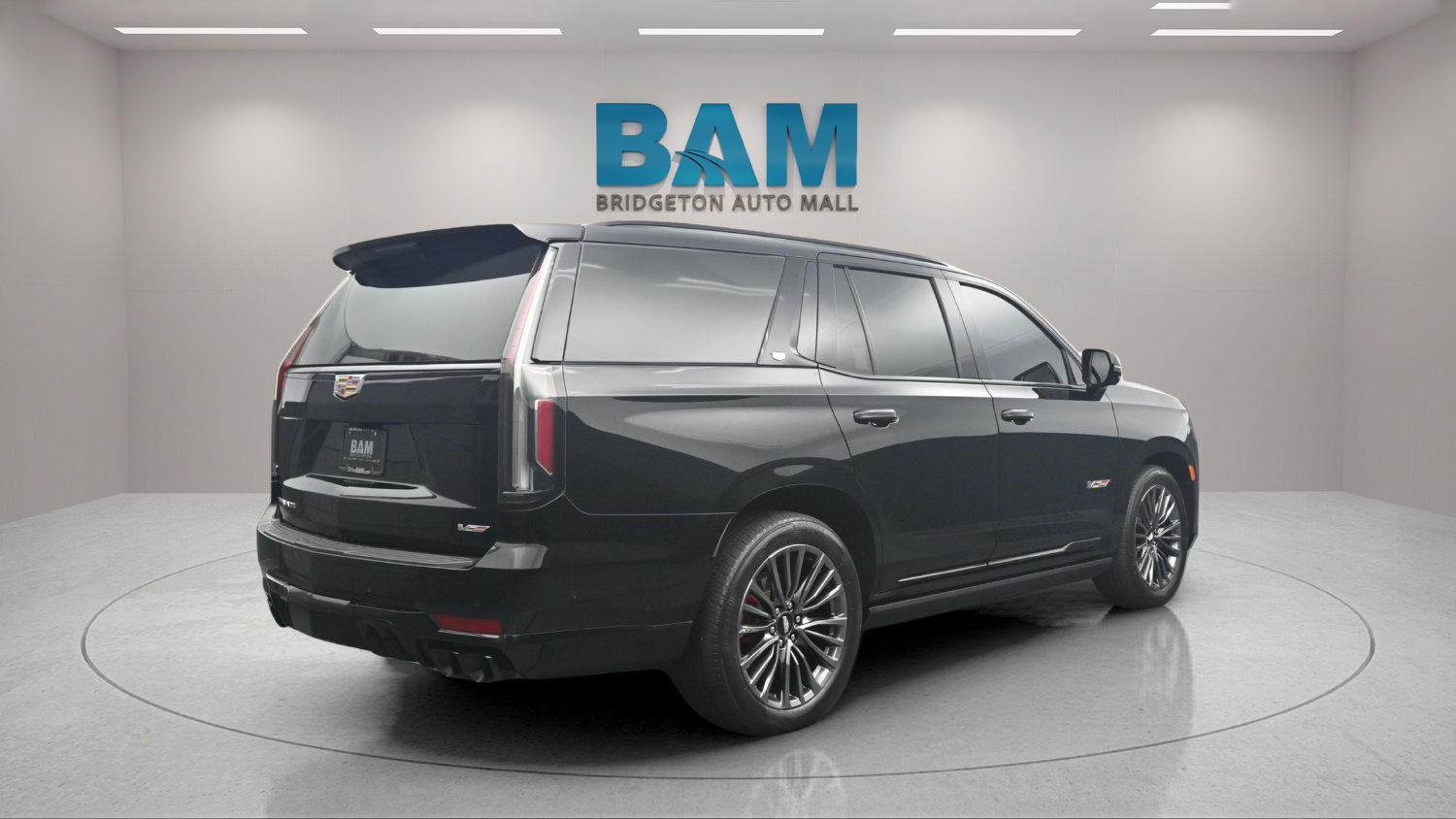 Used 2024 Cadillac Escalade V AWD/4WD image 6
