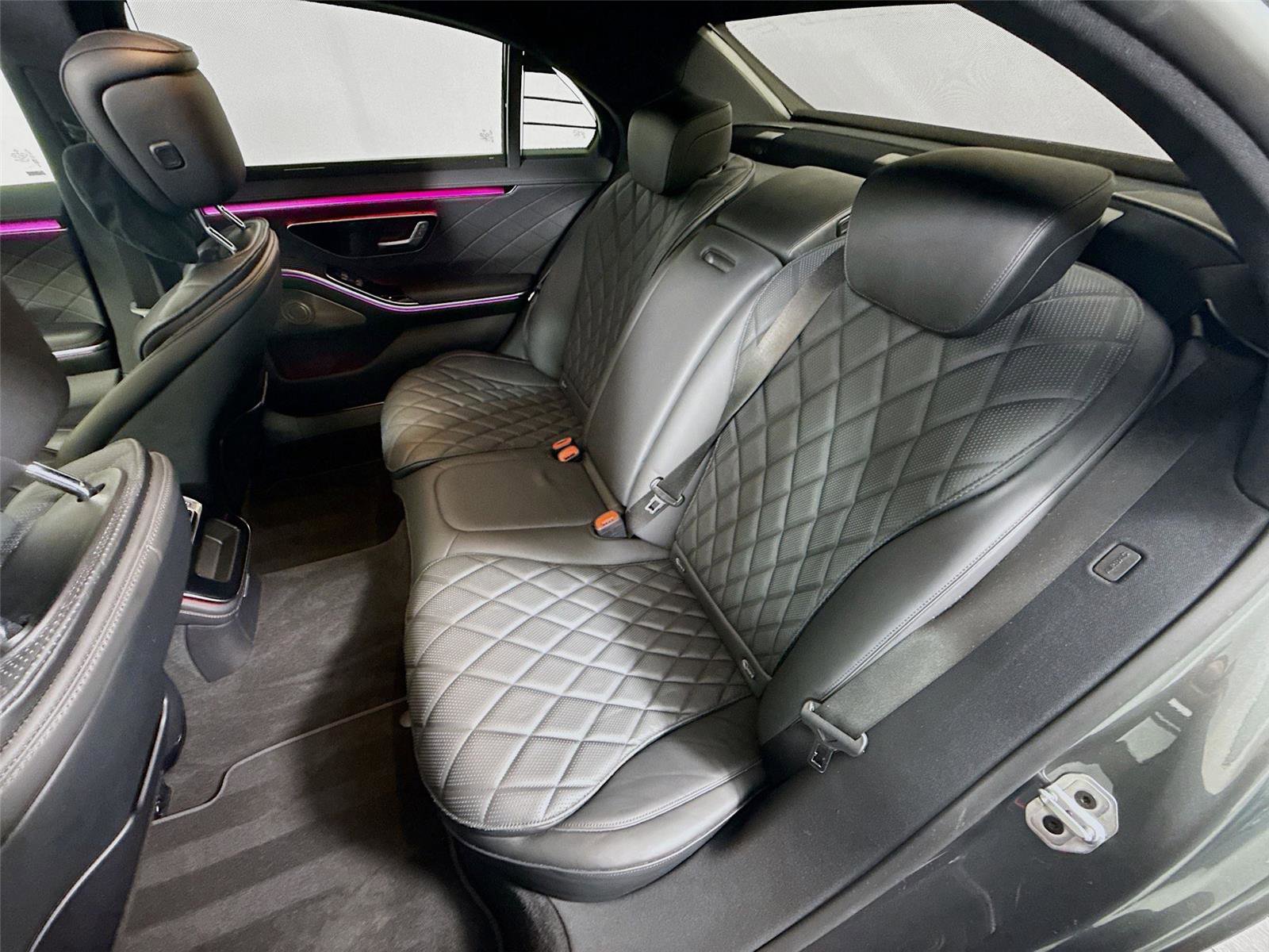 Used 2024 Mercedes-Benz S 580e 4MATIC Sedan image 15