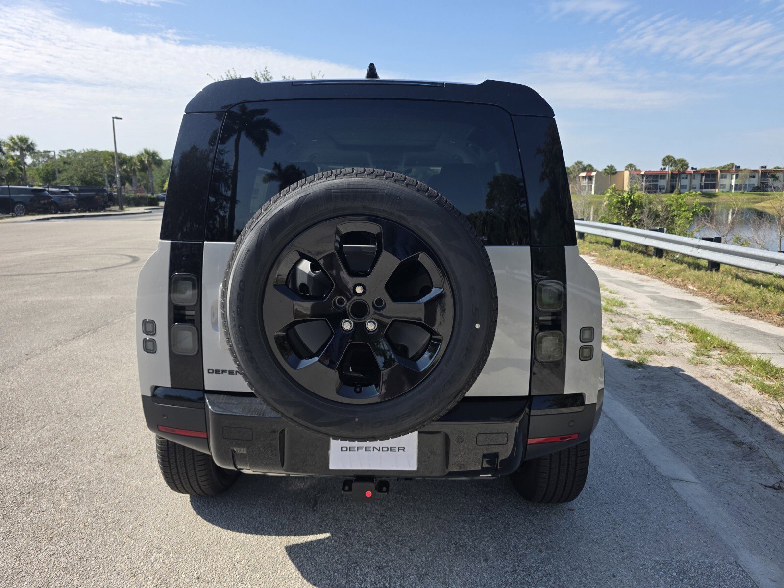 New 2026 Land Rover Defender 110 S AWD/4WD image 6
