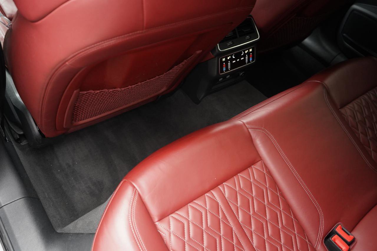 Used 2021 Audi S6 Premium Plus w/ S Sport Package image 47