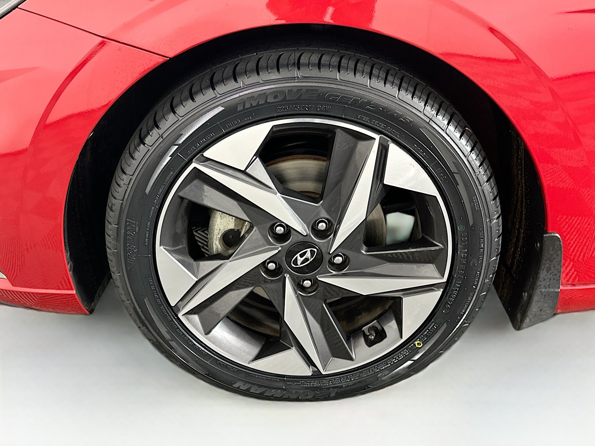 Used 2022 Hyundai Elantra Limited FWD image 11