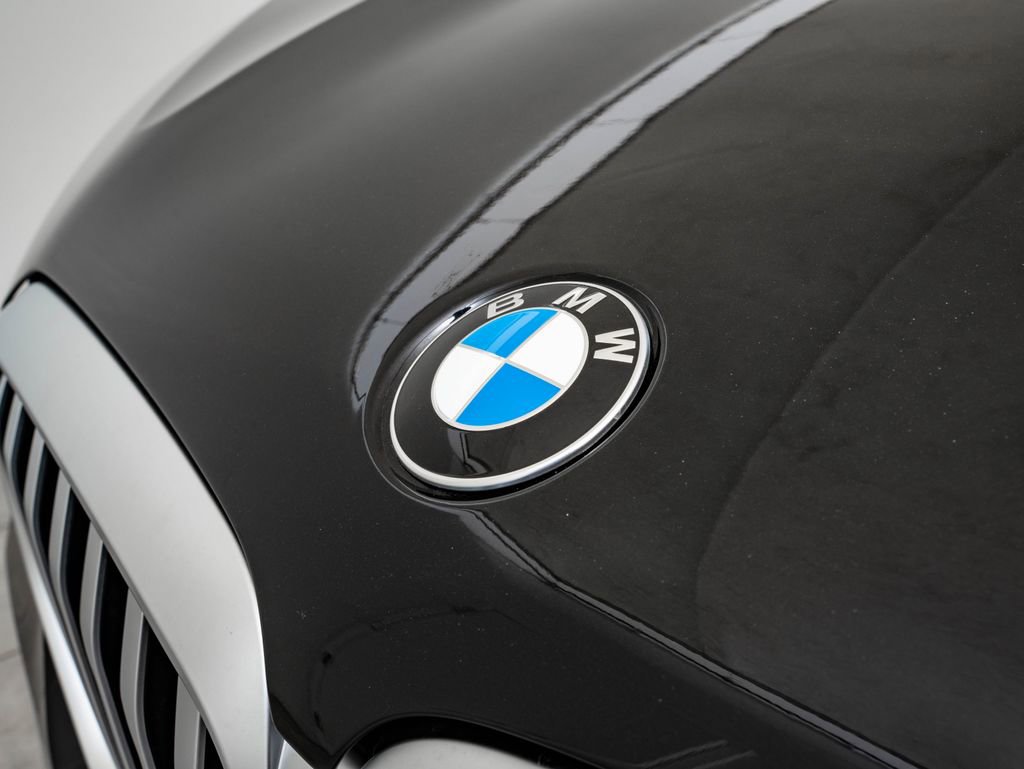 Used 2024 BMW X5 xDrive40i w/ Premium Package image 3