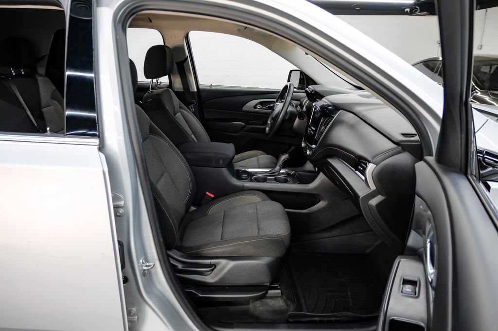 Used 2020 Chevrolet Traverse LS w/ LPO, Blackout Package image 40