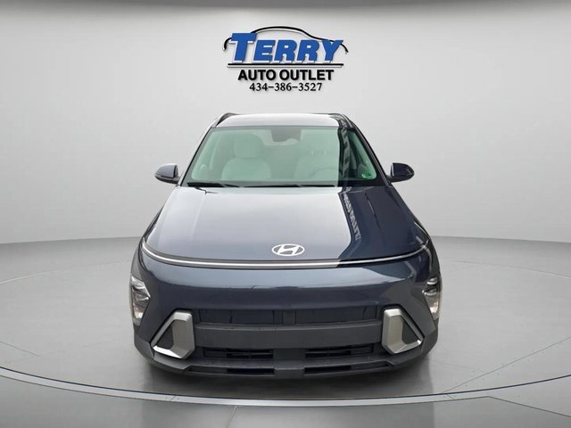 Used 2025 Hyundai Kona SEL image 3