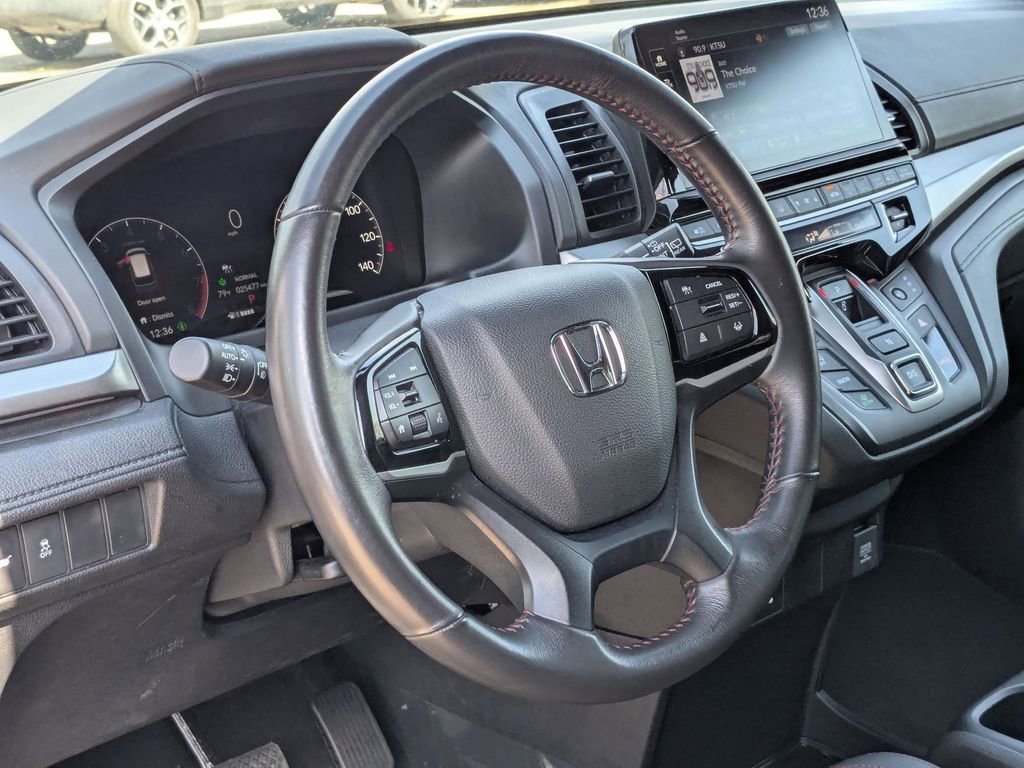 Used 2025 Honda Odyssey Sport-L image 15