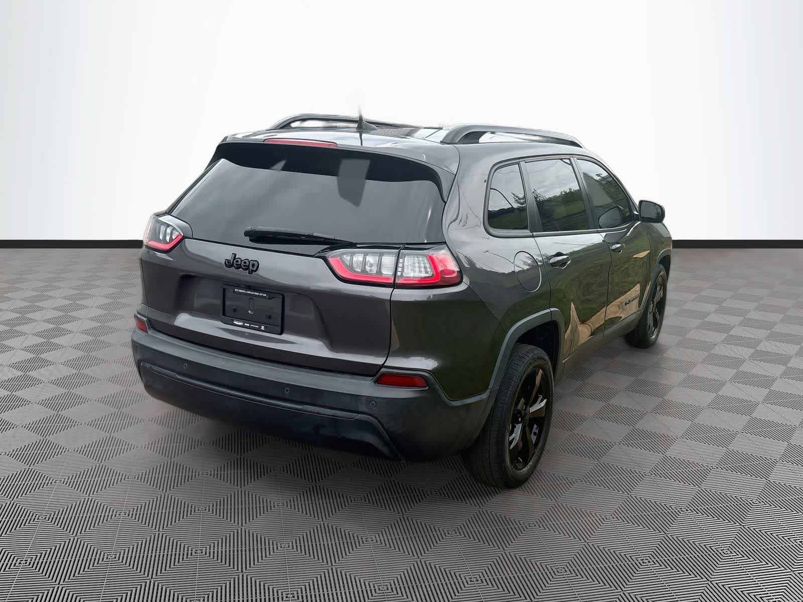 Used 2021 Jeep Cherokee Latitude Plus FWD image 5