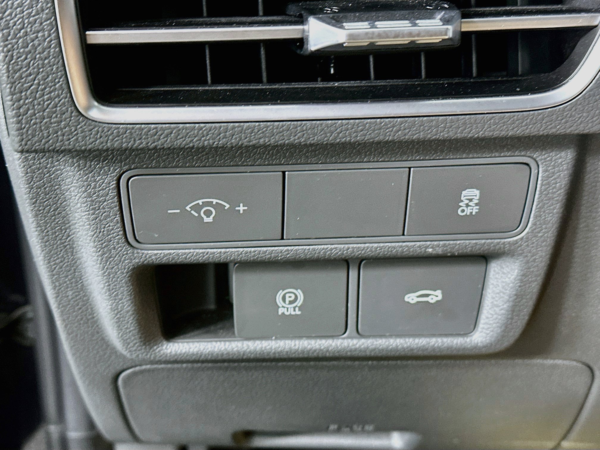 Used 2025 Hyundai Sonata SEL FWD image 17