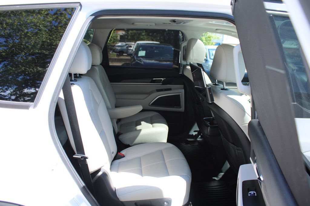 Used 2021 Kia Telluride EX w/ EX Premium Package AWD/4WD image 34