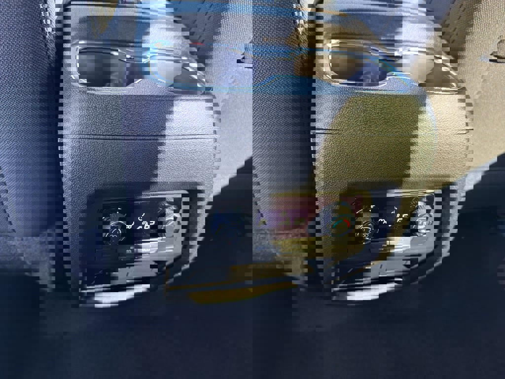 New 2026 Chevrolet Traverse LT image 25