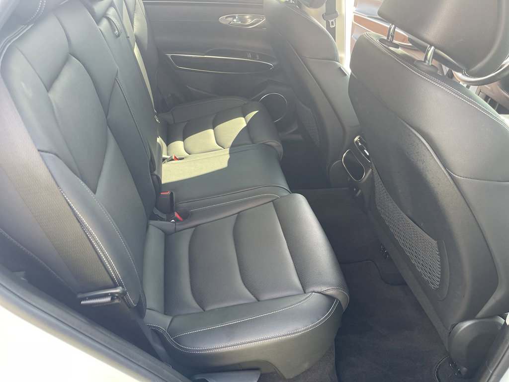 Used 2025 Genesis GV70 2.5T image 32