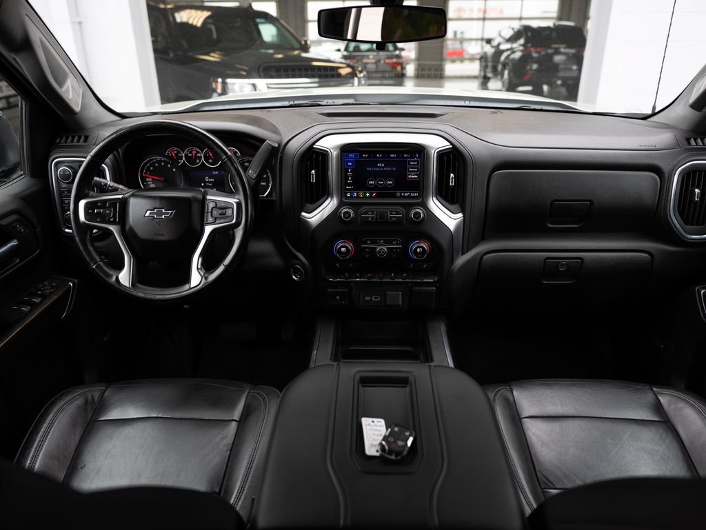 Used 2020 Chevrolet Silverado 1500 LT Trail Boss AWD/4WD image 19
