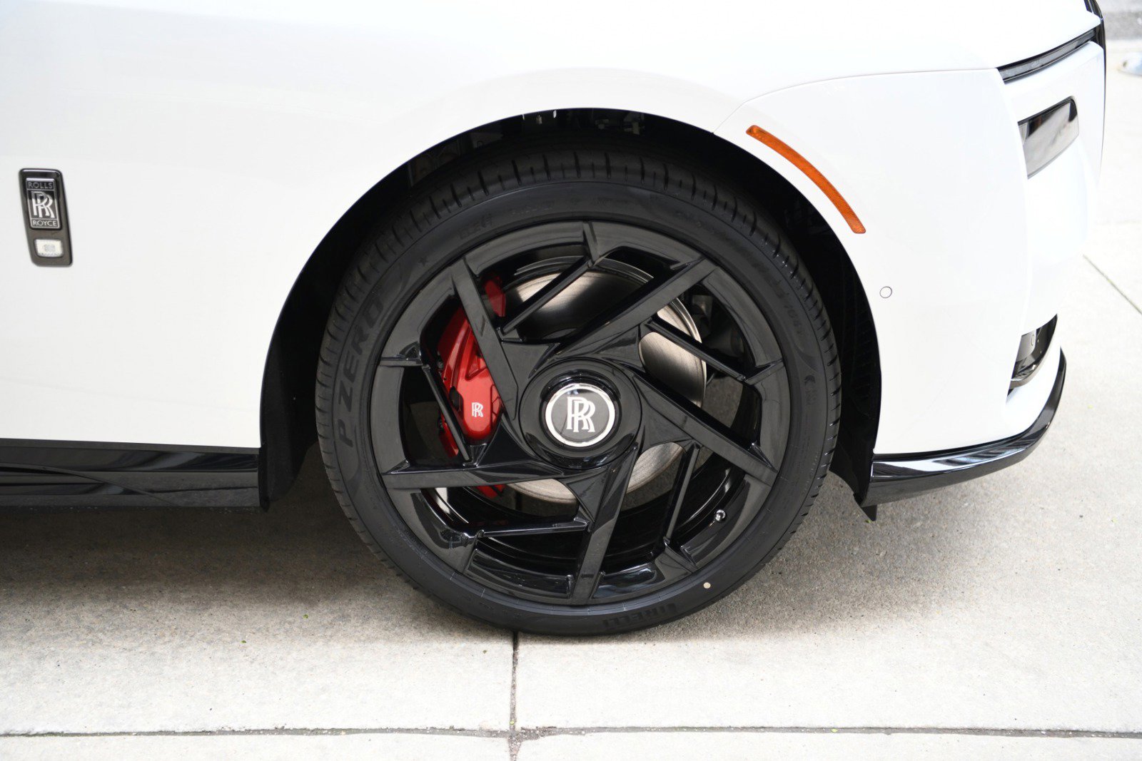 Certified 2025 Rolls-Royce Spectre Black Badge image 24