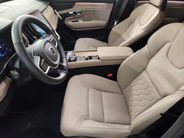Used 2026 Volvo XC90 B6 Plus w/ Protection Package Premier AWD/4WD image 14