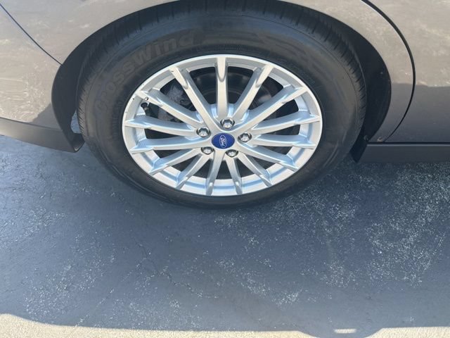 Used 2013 Ford C-MAX SE FWD image 20