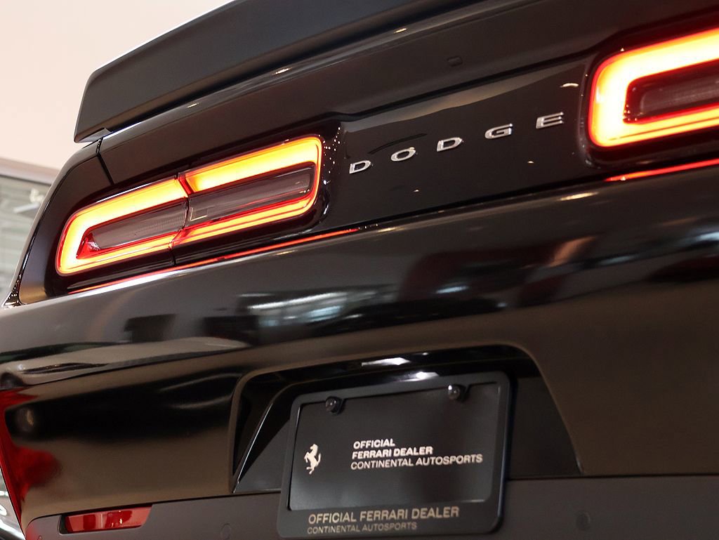 Used 2015 Dodge Challenger SRT Hellcat image 19