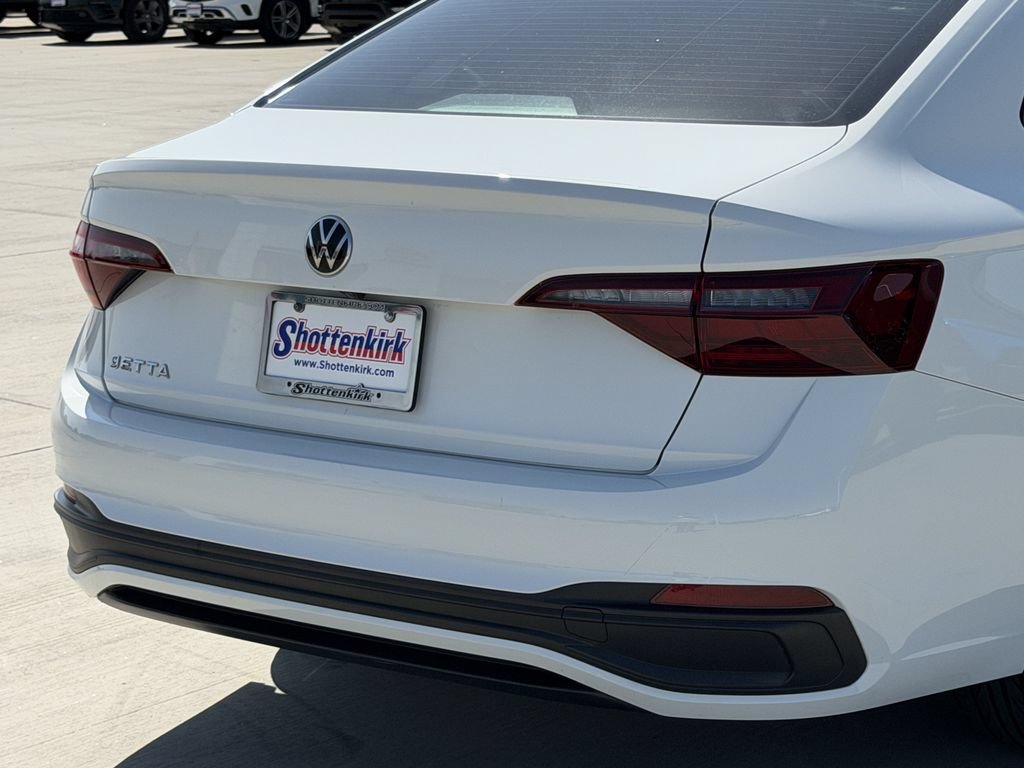 Used 2023 Volkswagen Jetta Sport FWD image 6