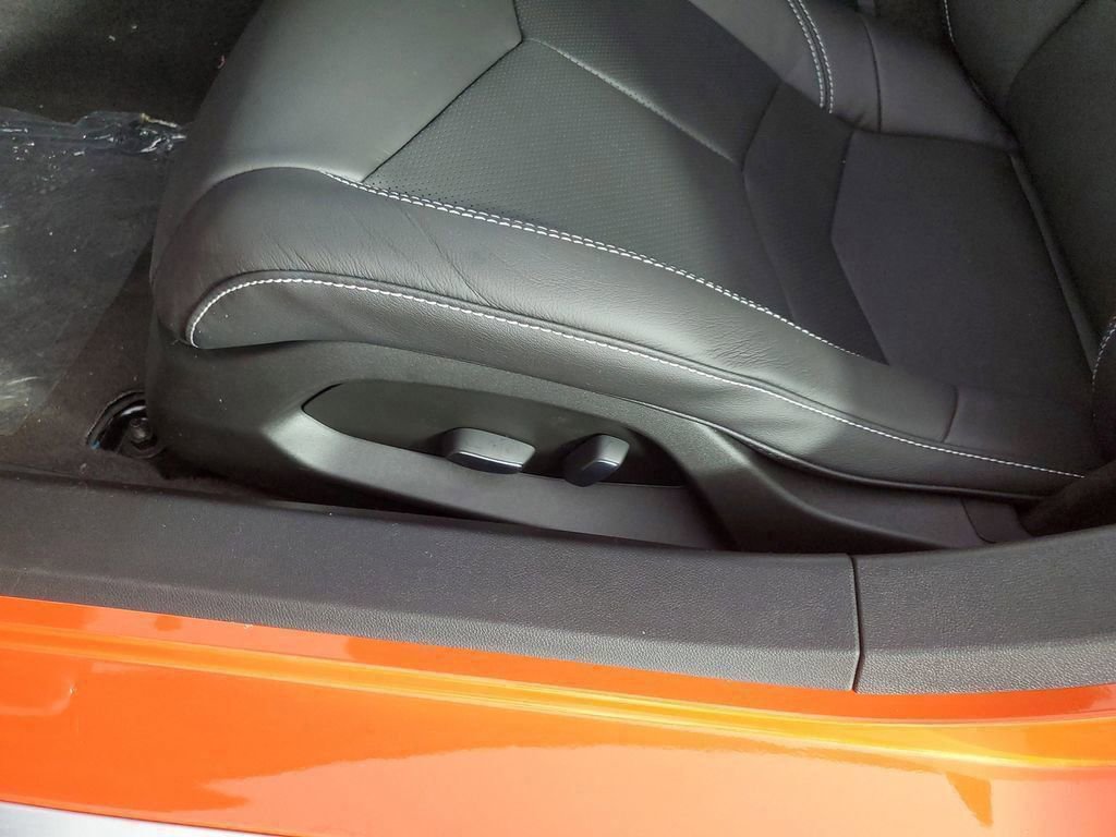 New 2025 Chevrolet Corvette E-Ray image 31