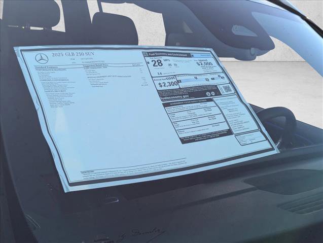Used 2025 Mercedes-Benz GLB 250 image 16