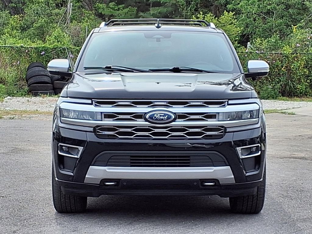 Used 2022 Ford Expedition Max Platinum AWD/4WD image 2
